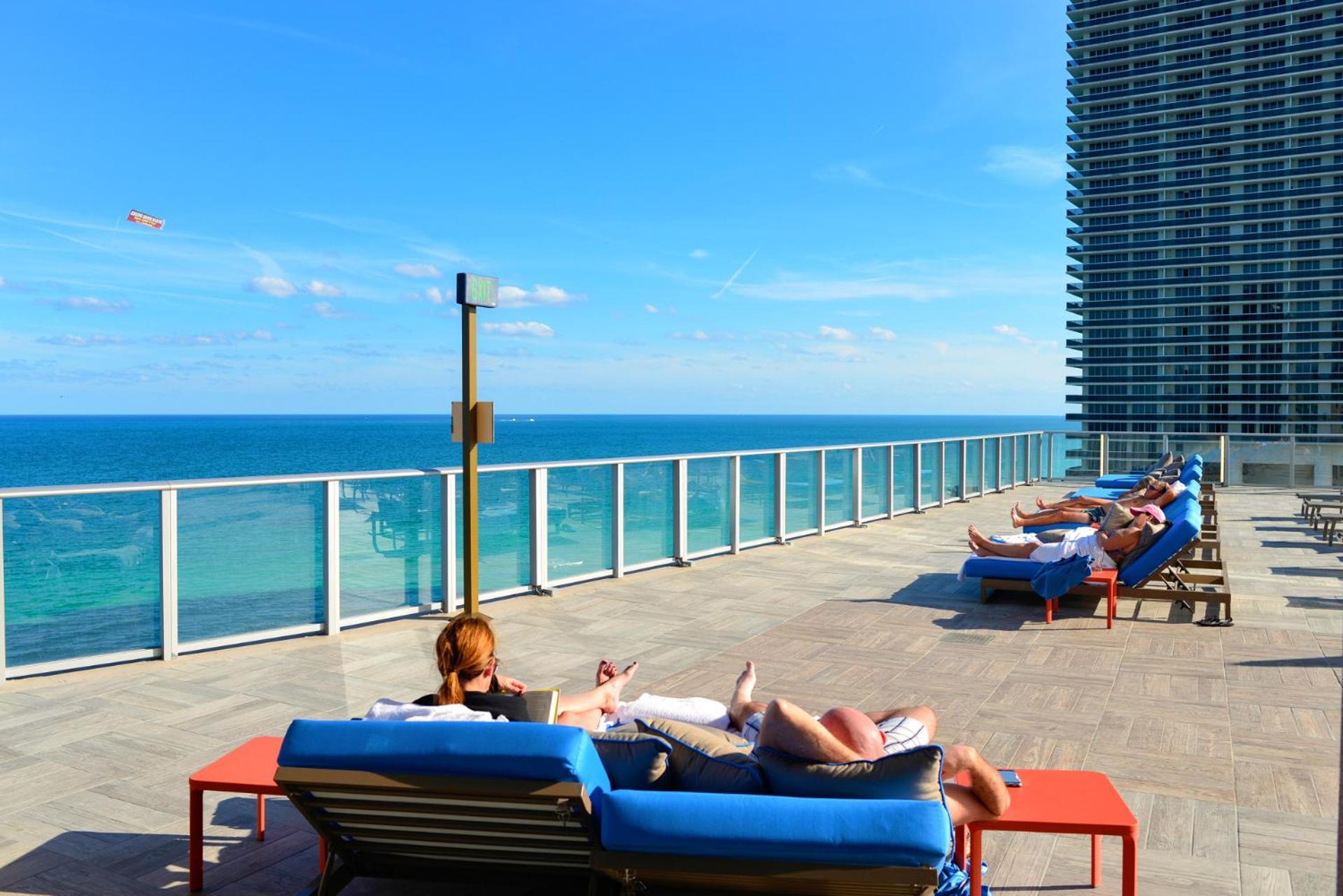 Wonderful 2/2 Condo W Ocean View At Hyde Beach ハリウッド エクステリア 写真